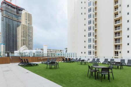 Apartment Lovely In Surfers Paradise