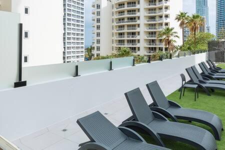 Lovely In Surfers Paradise Apartment Gold Coast