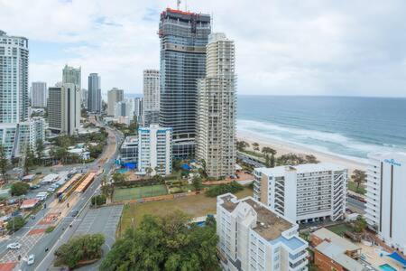 Lovely In Surfers Paradise * Gold Coast
